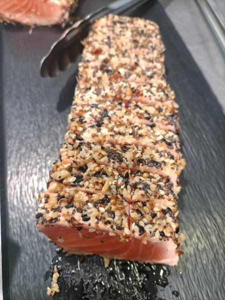 vente de Tataki de saumon chez poissonnerie-traiteur Marée Bleue à Yvrac et Mérignac !
