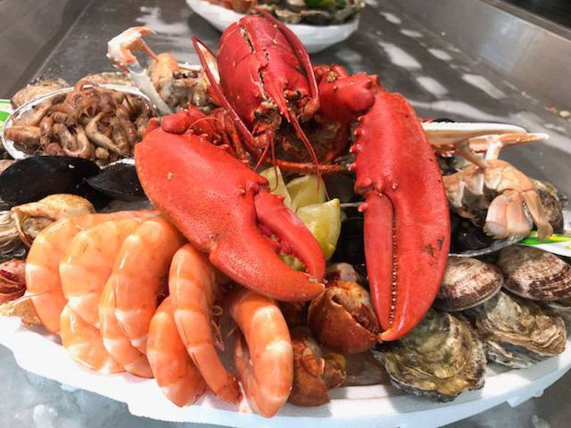 commander un bon plateau de fruits de mer pour un anniversaire à la poissonnerie Marée Bleue Mérignac proche de Pessac, le Haillan, Saint-Jean d'Illac et Caudéran