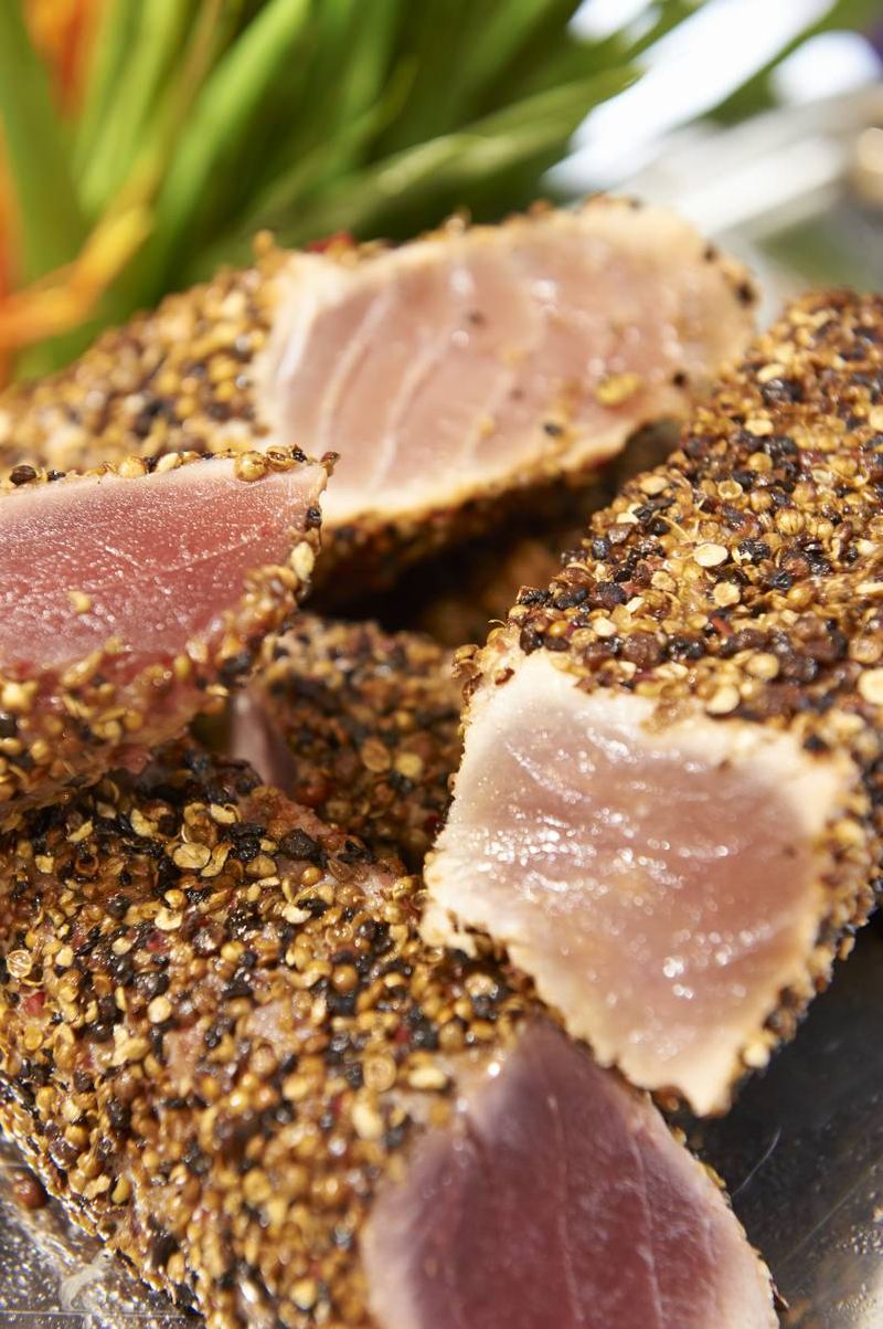 vente de Tatakis saumon ou thon faits maison chez Marée Bleue poissonnier-traiteur à Yvrac et Mérignac en Gironde