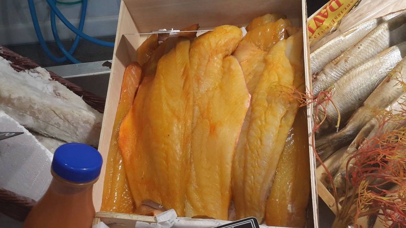 vente de haddock fumé à la poissonnerie Marée Bleue Yvrac et Mérignac en Gironde