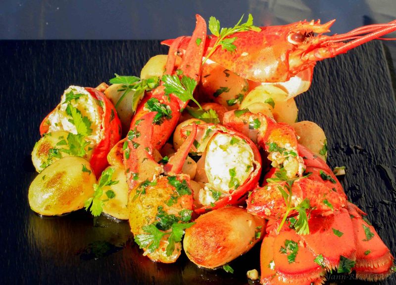 vente de plats de homard cuisiné chez Marée Bleue traiteur Yvrac et Mérignac