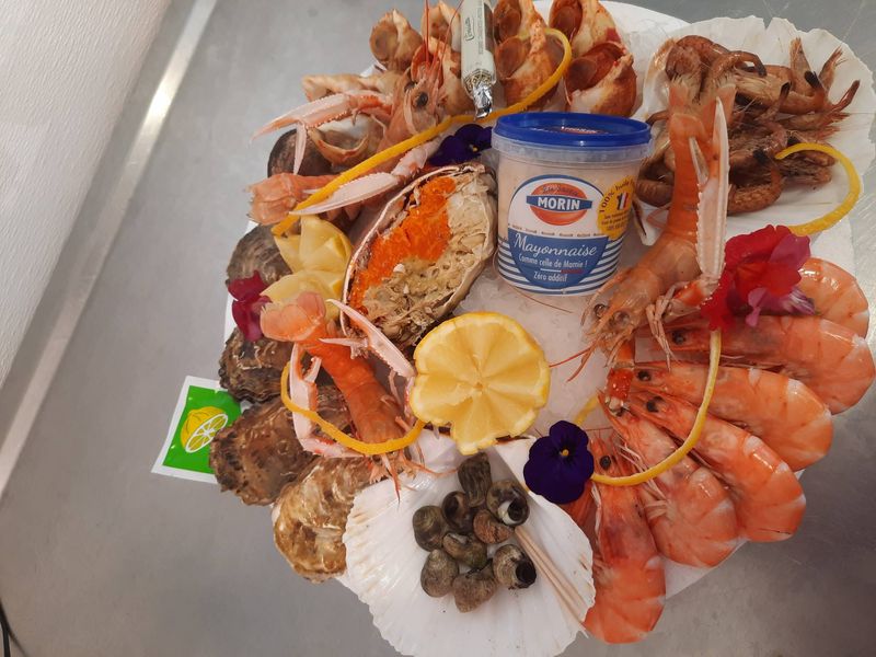 les meilleurs Plateaux de fruits de mer pour la Saint Valentin Bordeaux chez Marée Bleue poissonnerie-traiteur Marée Bleue à Yvrac et Mérignac !